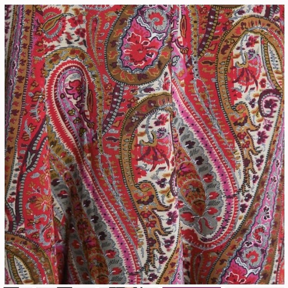 ZARA Multi color PAISLEY PRINT MIDI
SKIRT A-LINE SATIN FINISH, Size S 5707 - Picture 4 of 5